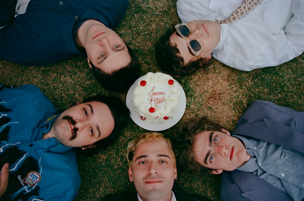 Jovens Ateus — foto de divulgação